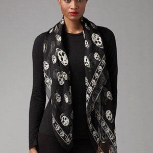 NWOT Alexander McQueen silk skull scarf